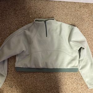 Two shades green cropped jacket